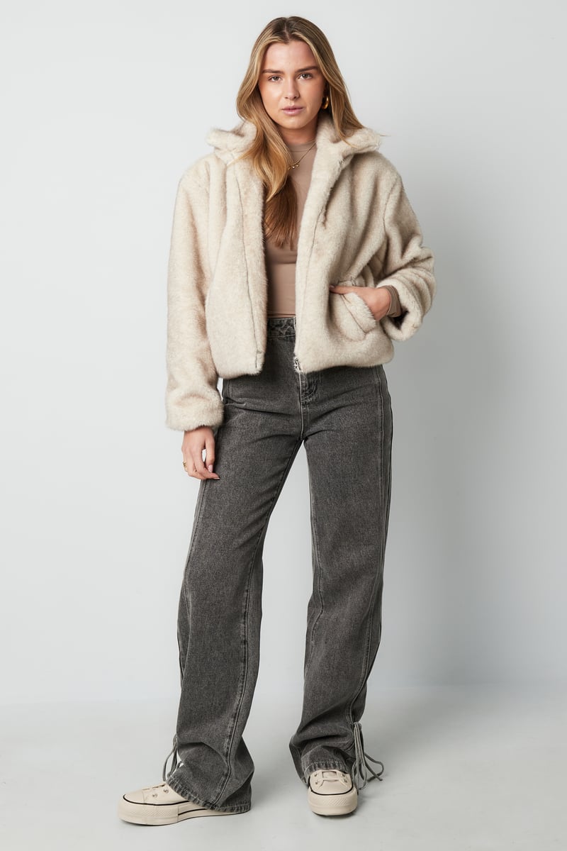 Fluffy basic coat - SevanaMode