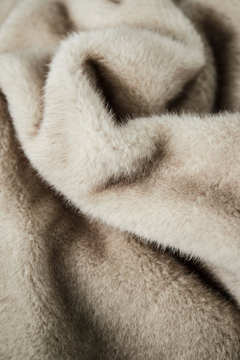 Fluffy basic coat - SevanaMode