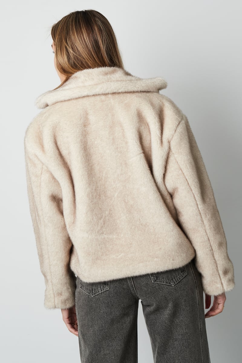 Fluffy basic coat - SevanaMode